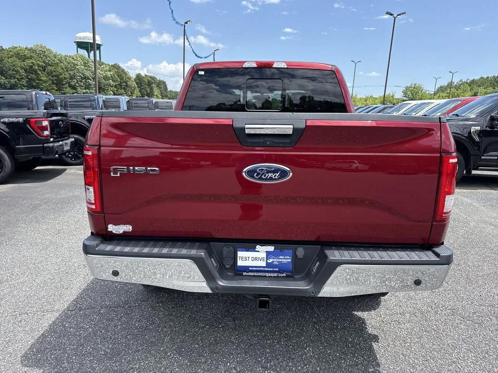 Used 2017 Red Ford XLT image 6