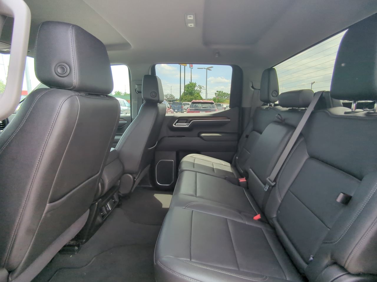 Used 2025 Sterling Metallic GMC SLT image 13