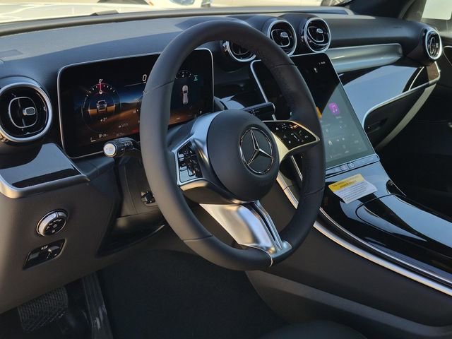 New 2026 Polar White Mercedes-Benz GLC 300 image 44