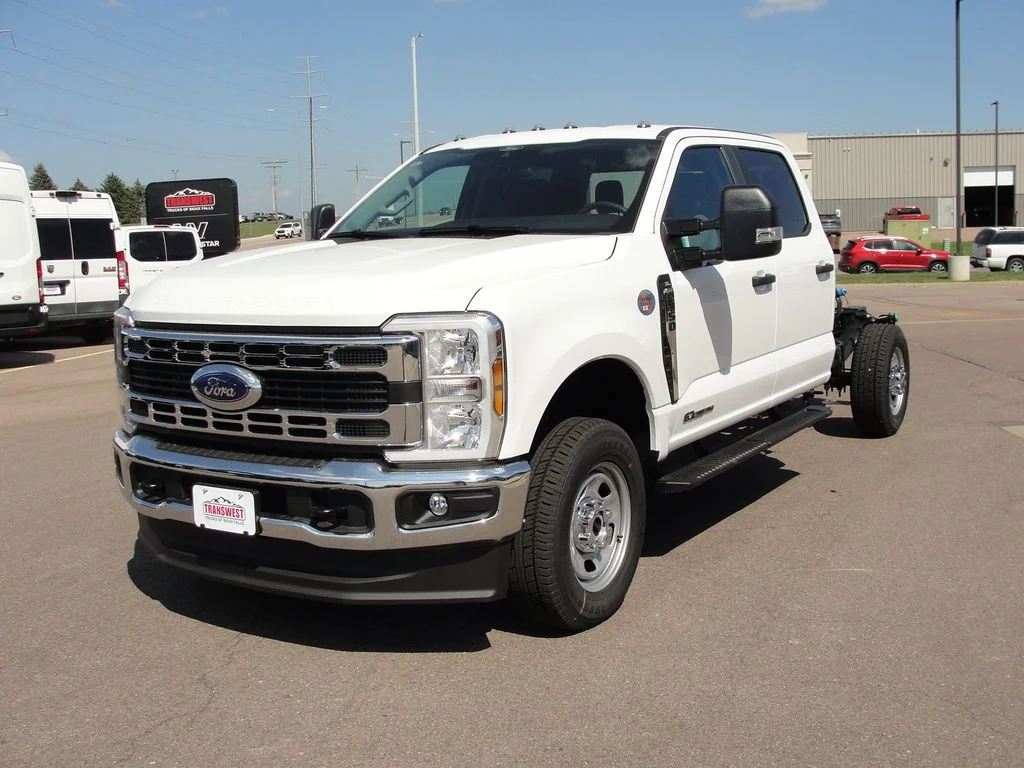 New 2026 White Ford XL image 1