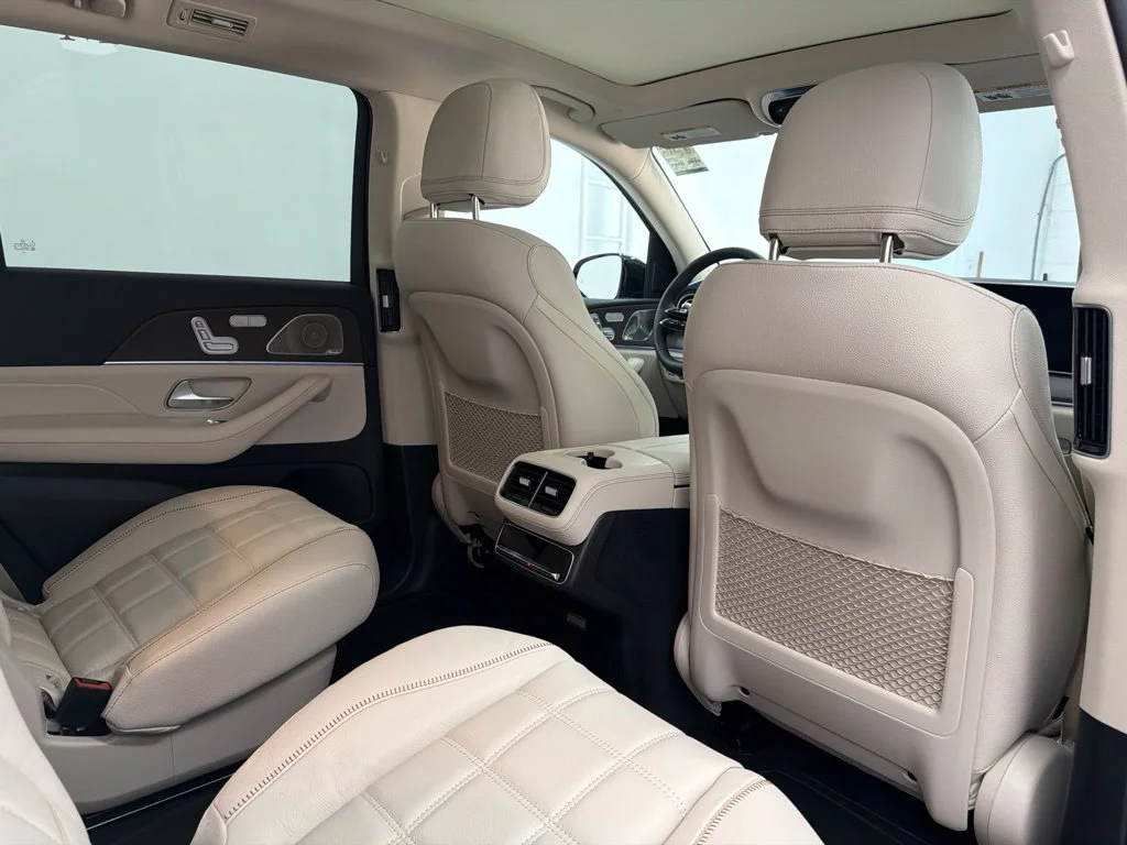 New 2027 White Mercedes-Benz GLS 450 image 29