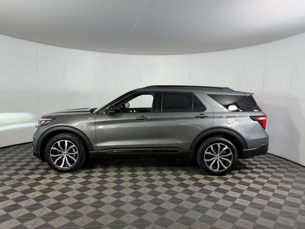 2025 Ford Explorer ST-LINE - Photo 8