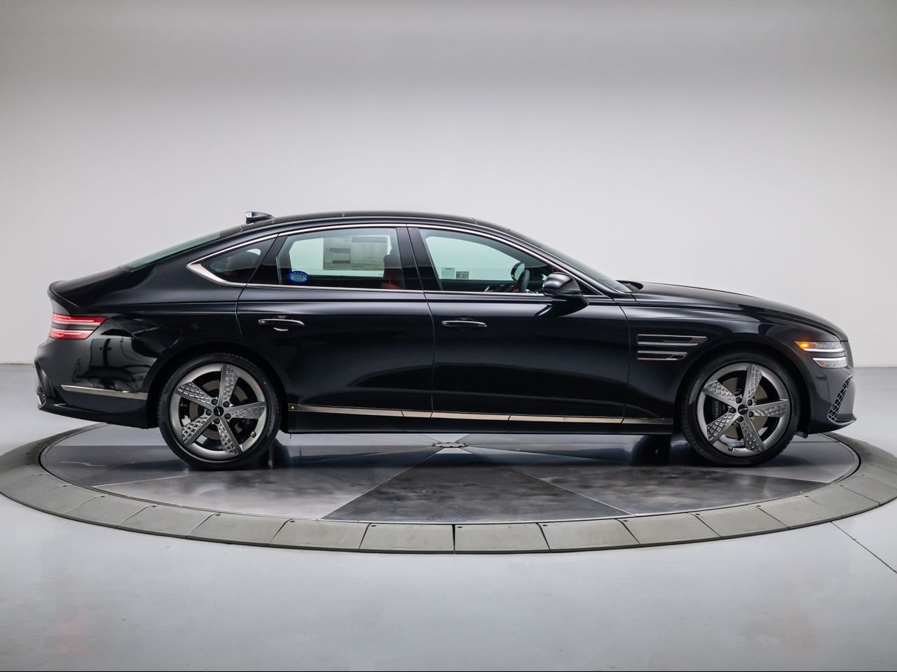 New 2026 Vik Black Genesis 2.5T SPORT PRESTIGE image 6
