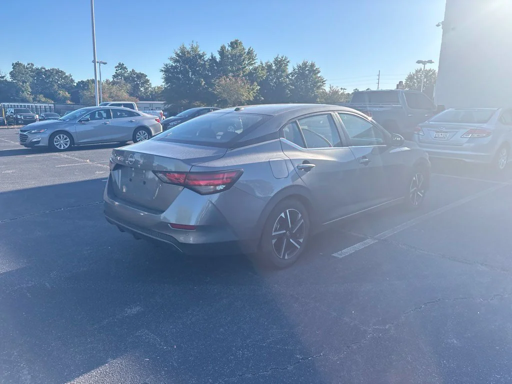 Used 2025 Gray Nissan SV image 3