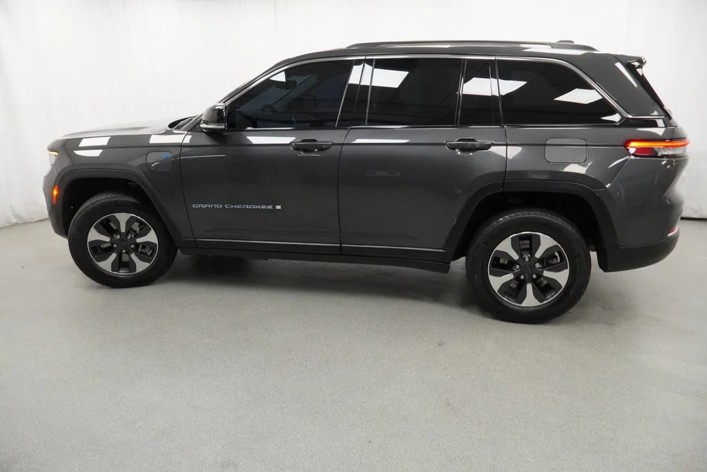 Used 2023 Gray Jeep 4xe image 18