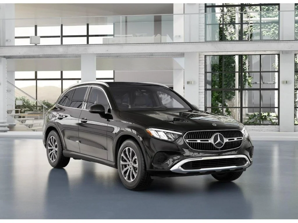 New 2026 Black Mercedes-Benz GLC 300 image 10