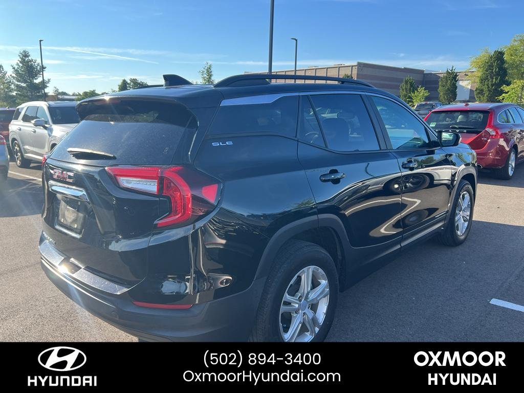 Used 2022 Ebony Twilight Metallic GMC SLE image 9
