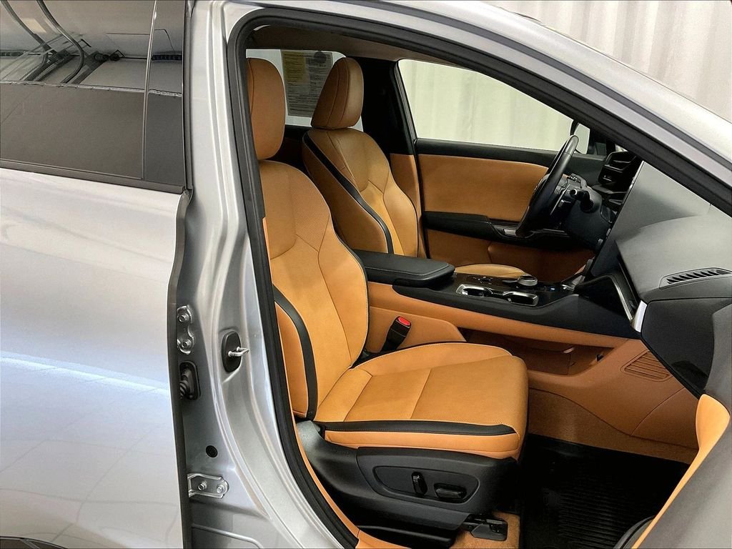 Used 2024 Iridium Lexus 450e Premium image 11