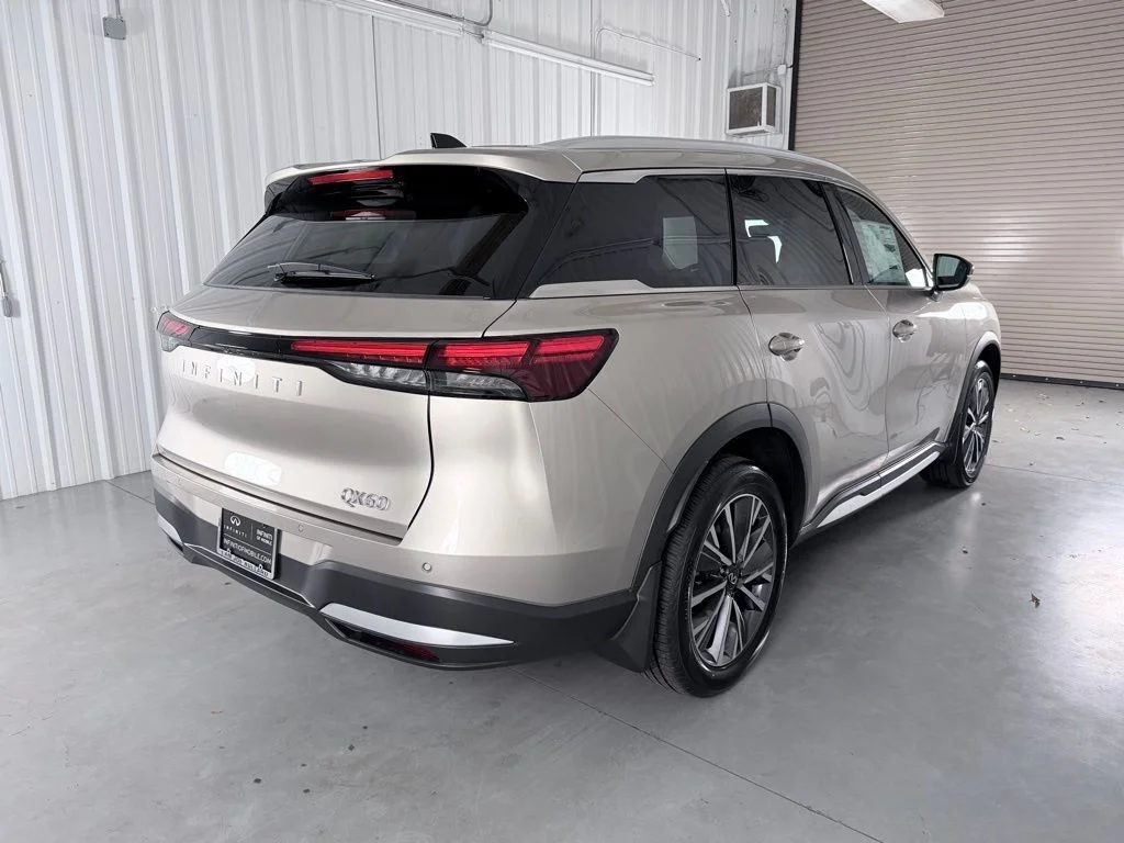 New 2026 Titanium INFINITI LUXE image 5