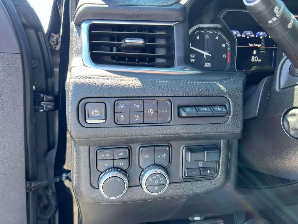 2021 GMC Yukon Denali - Photo 17