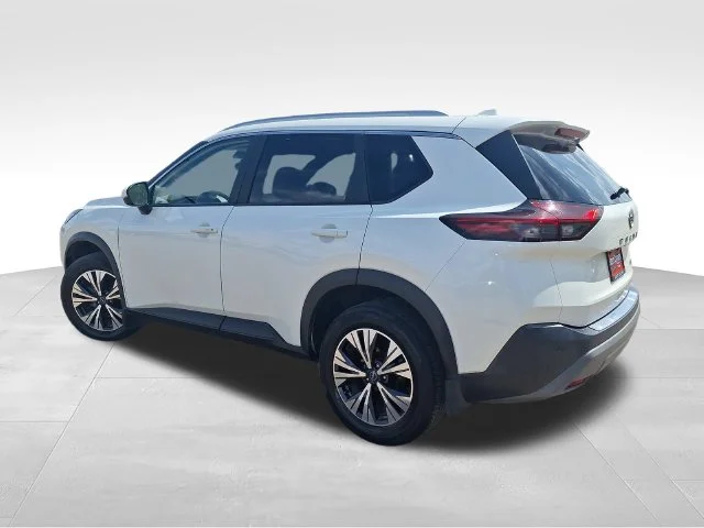 Used 2023 White Nissan SV image 6