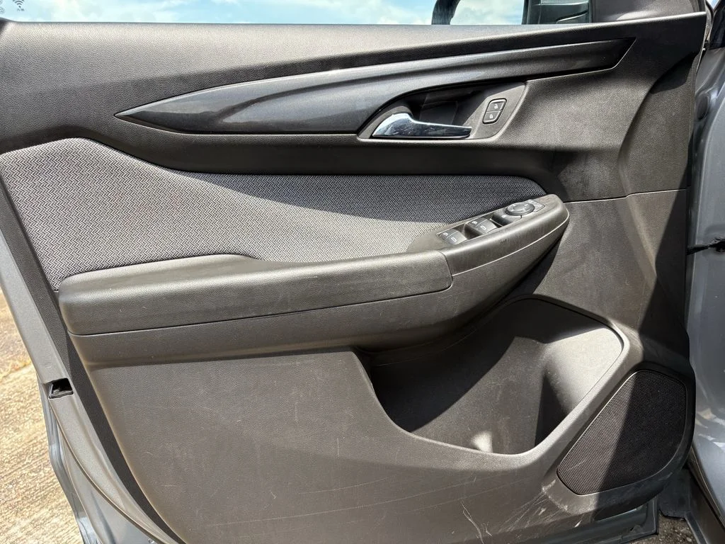 Used 2025 Sterling Gray Metallic Chevrolet LT image 10