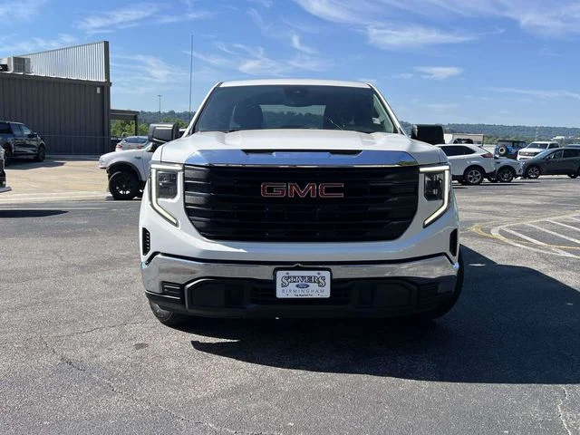 Used 2023 Summit White GMC Pro image 9
