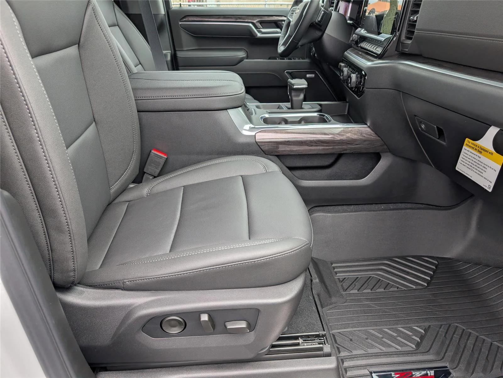 2026 Chevrolet Silverado 1500 LTZ - Photo 11