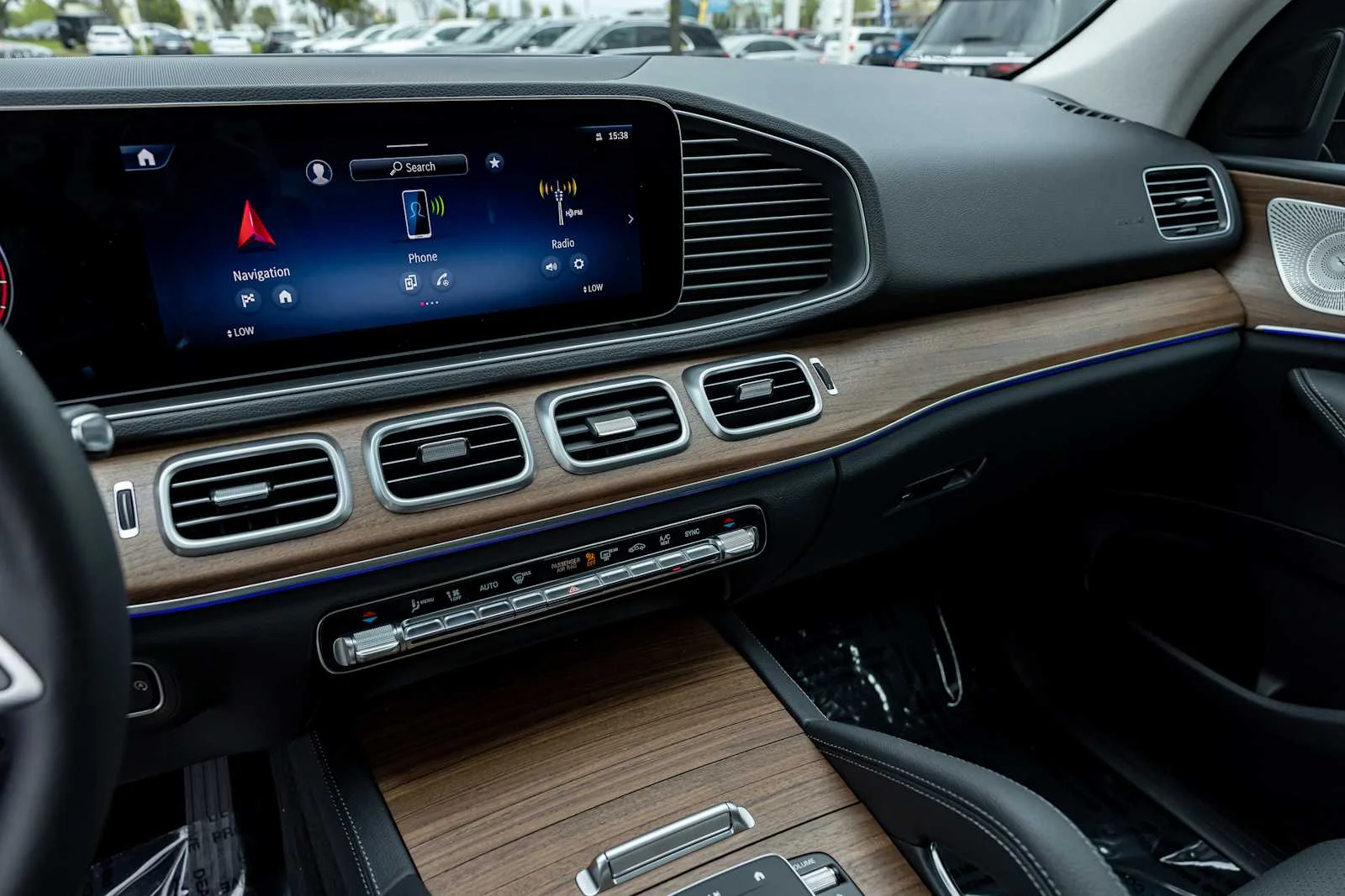 New 2026 Black Mercedes-Benz GLE 450 image 16