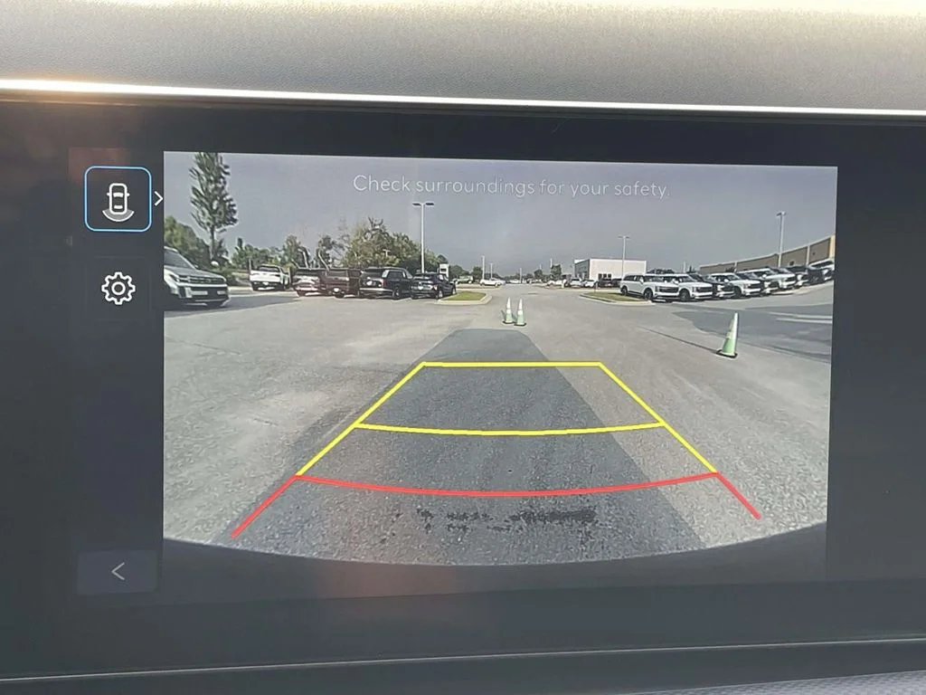 Used 2026 Rockwood Green Hyundai SEL image 17