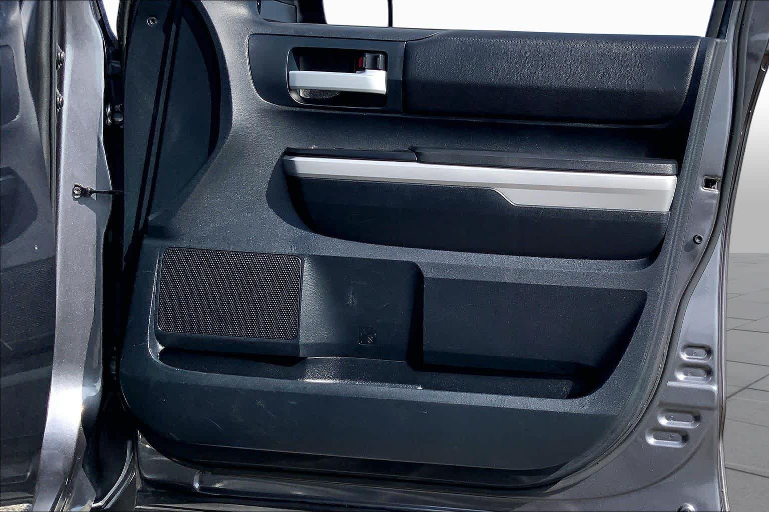 Used 2019 Magnetic Gray Metallic Toyota SR5 image 22