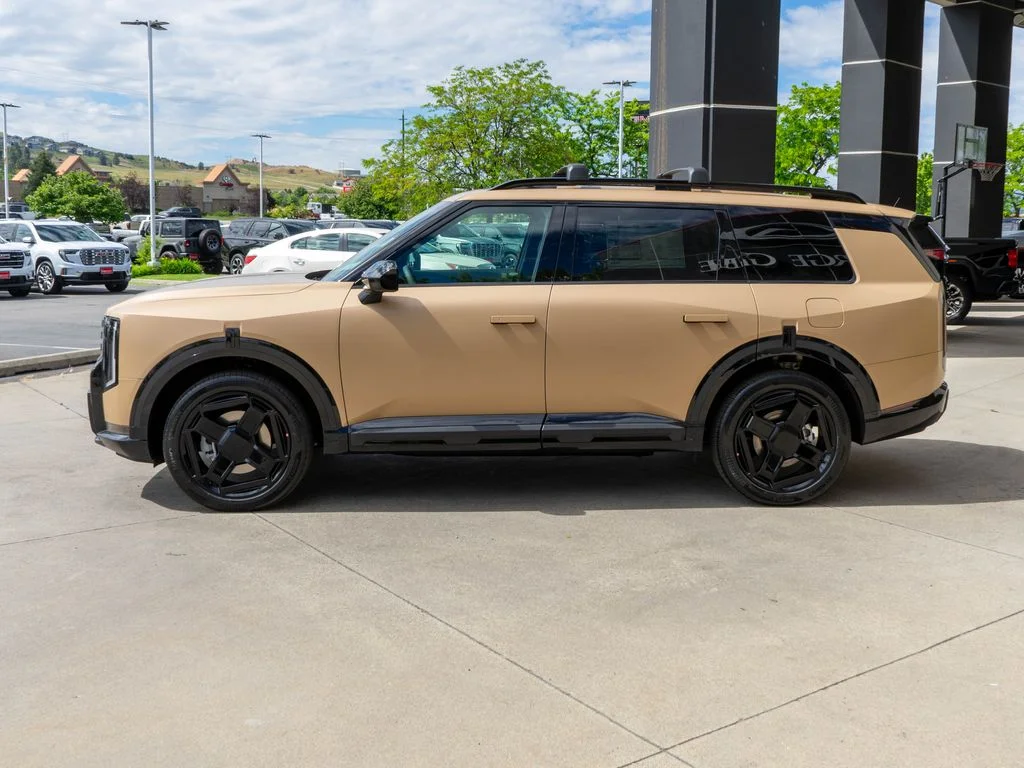 New 2027 Terrain Brown Matte Kia X-Line EX image 4