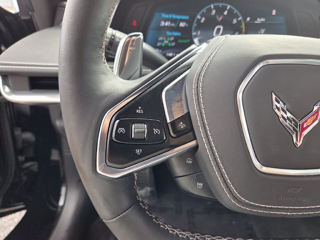 2025 Chevrolet Corvette 2LT - Photo 30