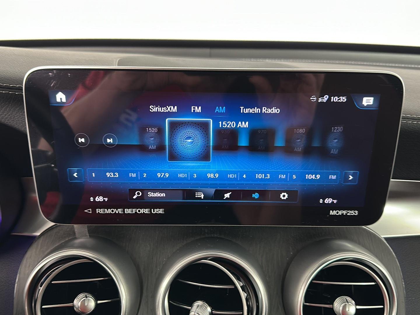 Used 2023 Obsidian Black Metallic Mercedes-Benz GLC 300 image 30