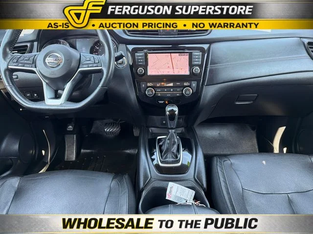 Used 2018 Black Nissan SL image 9