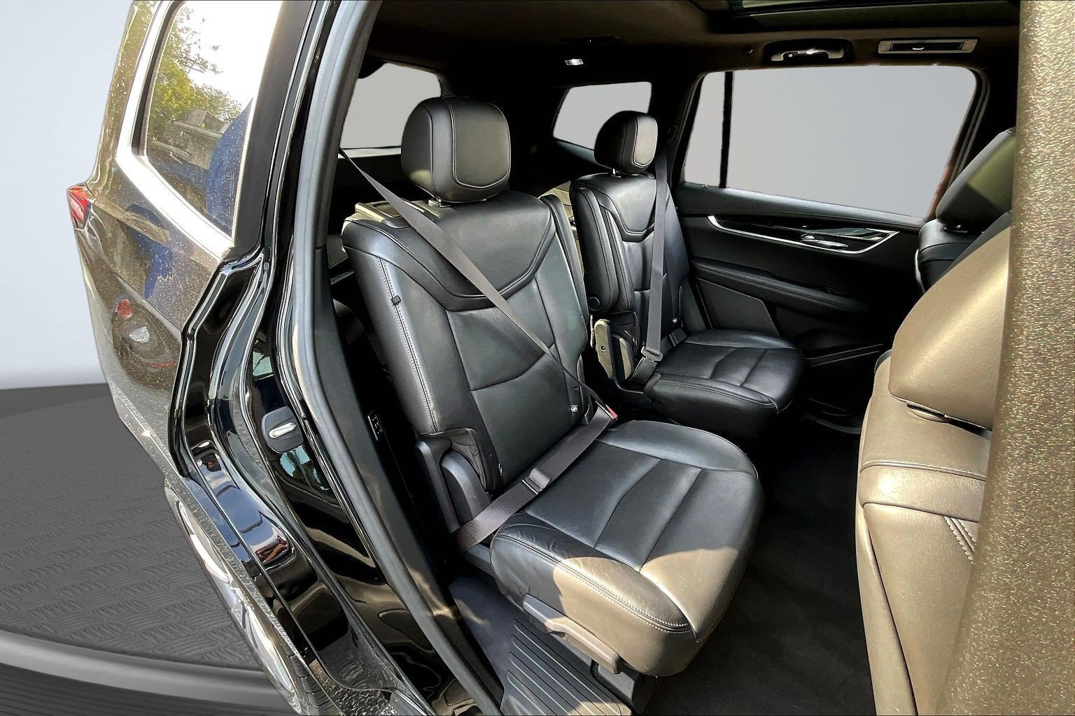 Used 2020 Black Cadillac Premium Luxury image 23