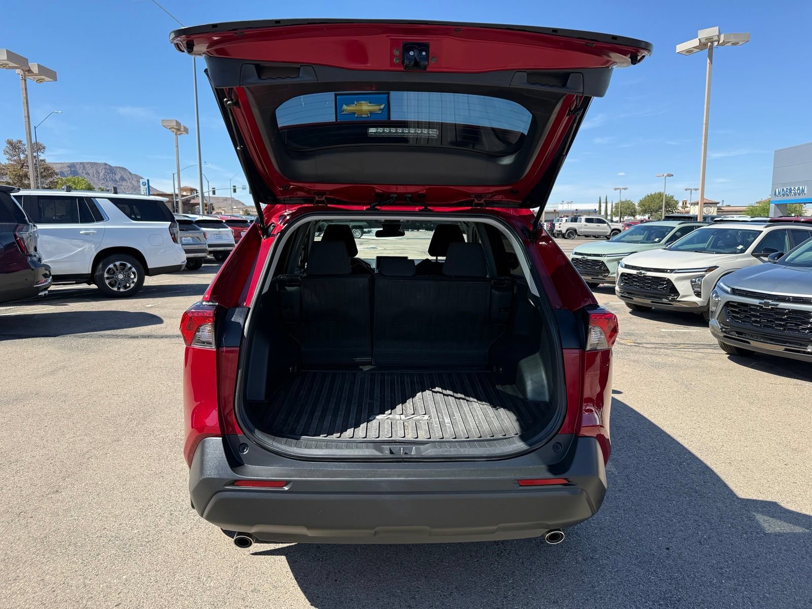 2025 Toyota RAV4 LE - Photo 36