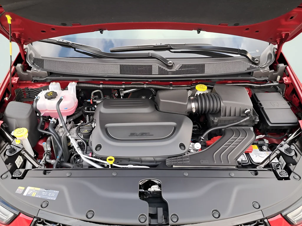 New 2026 Red Hot Pearl-Coat Exterior Paint Chrysler Select image 18