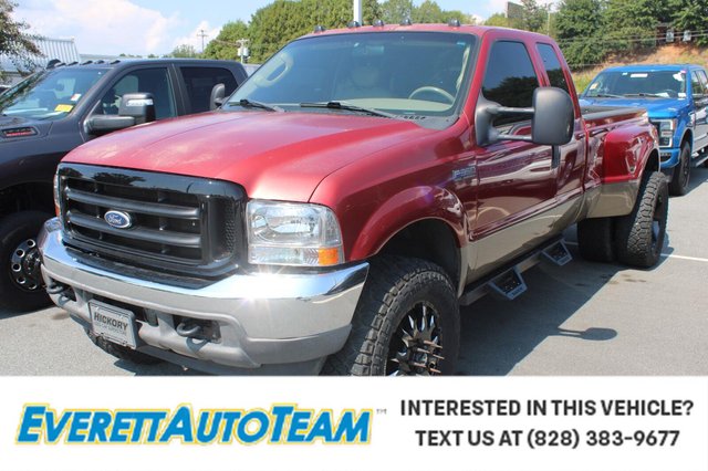 2003 Ford Super Duty F-350 DRW Lariat