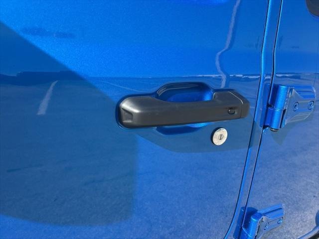 2025 Jeep Wrangler 4-Door Sahara - Photo 21