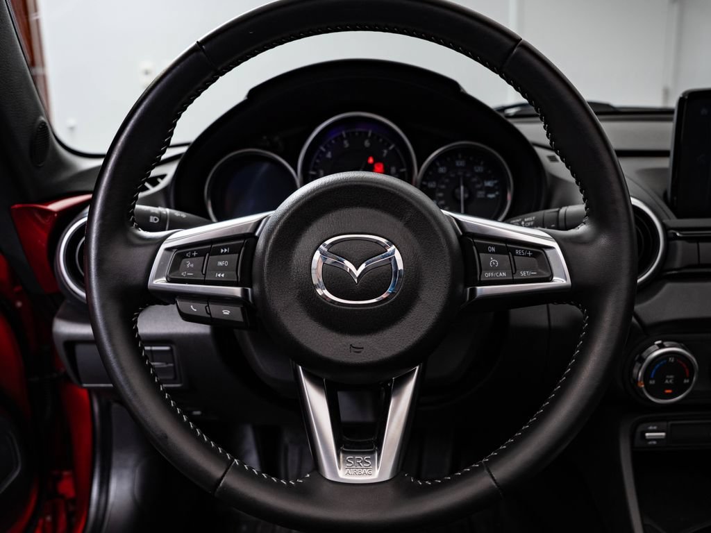 Used 2022 Soul Red Crystal Metallic Mazda Grand Touring image 39