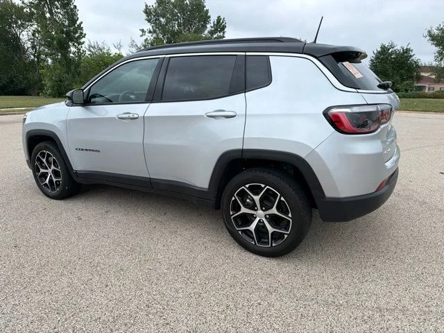 Used 2024 Silver Jeep Limited image 2