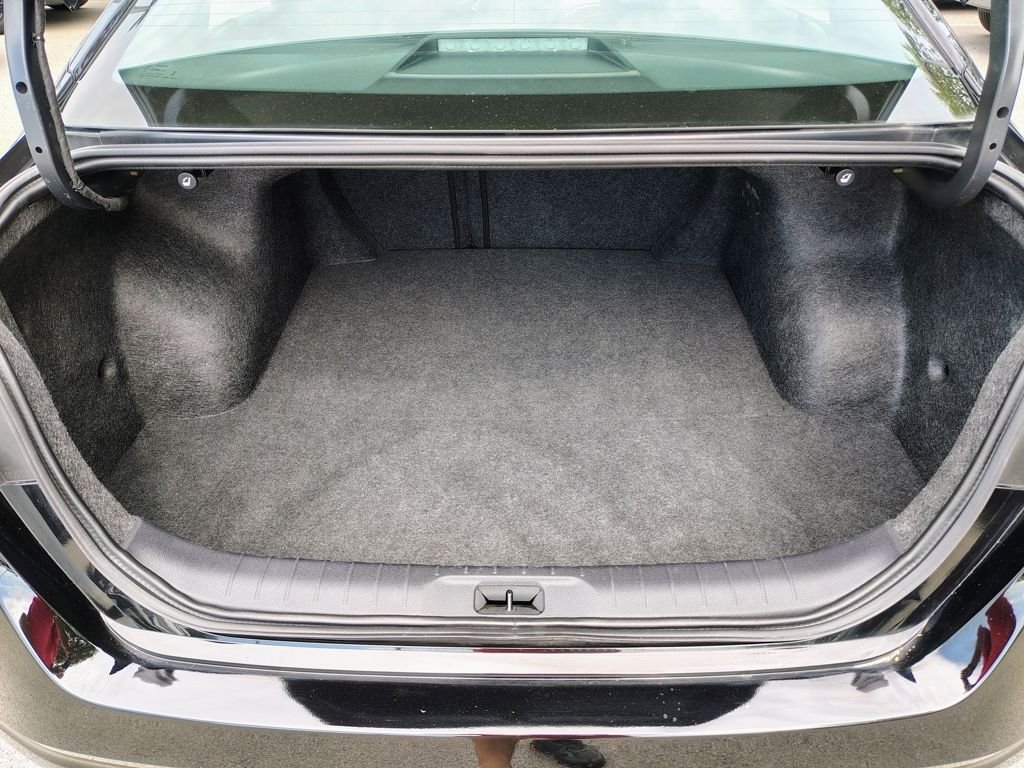 2026 Nissan Altima SR - Photo 14