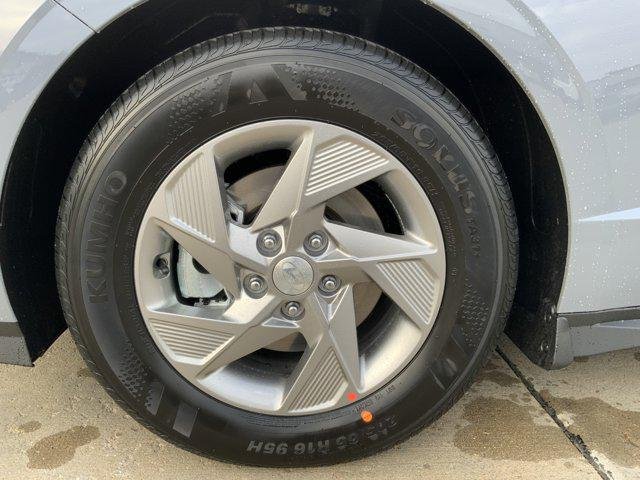 New 2026 Transmission Blue Hyundai SE image 11