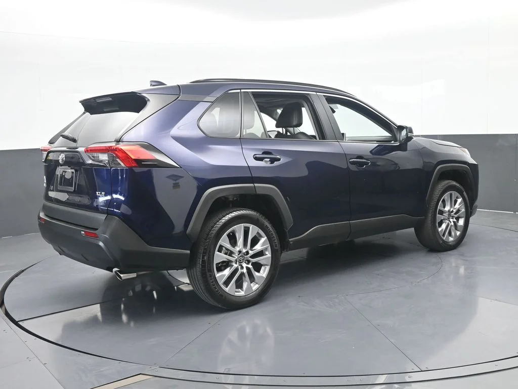 Used 2025 Blueprint Toyota XLE Premium image 5