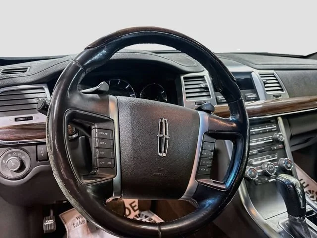 Used 2010 Blue Lincoln NA image 10