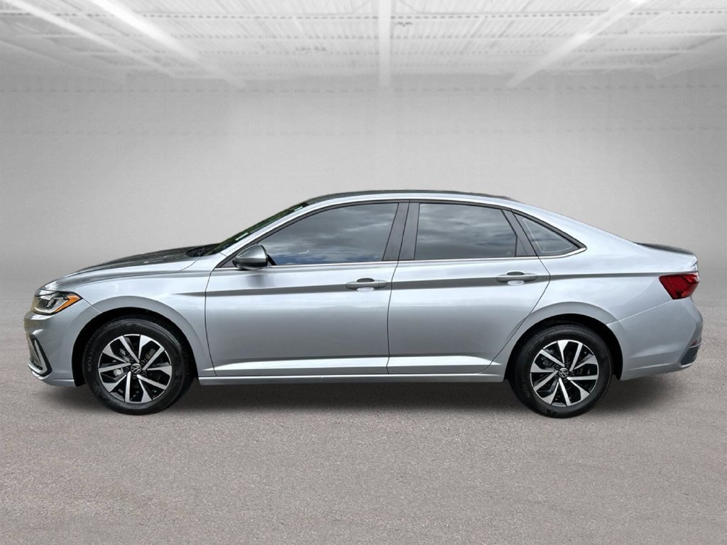 Used 2025 Gray Volkswagen 1.5T S image 2