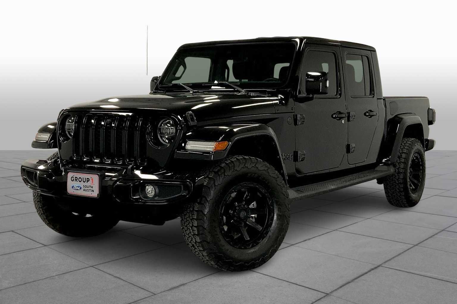 Used 2022 Black Clearcoat Jeep High Altitude image 3