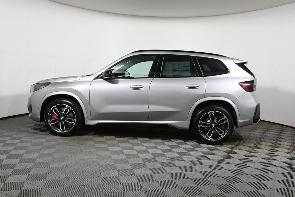 New 2027  BMW xDrive28i image 2