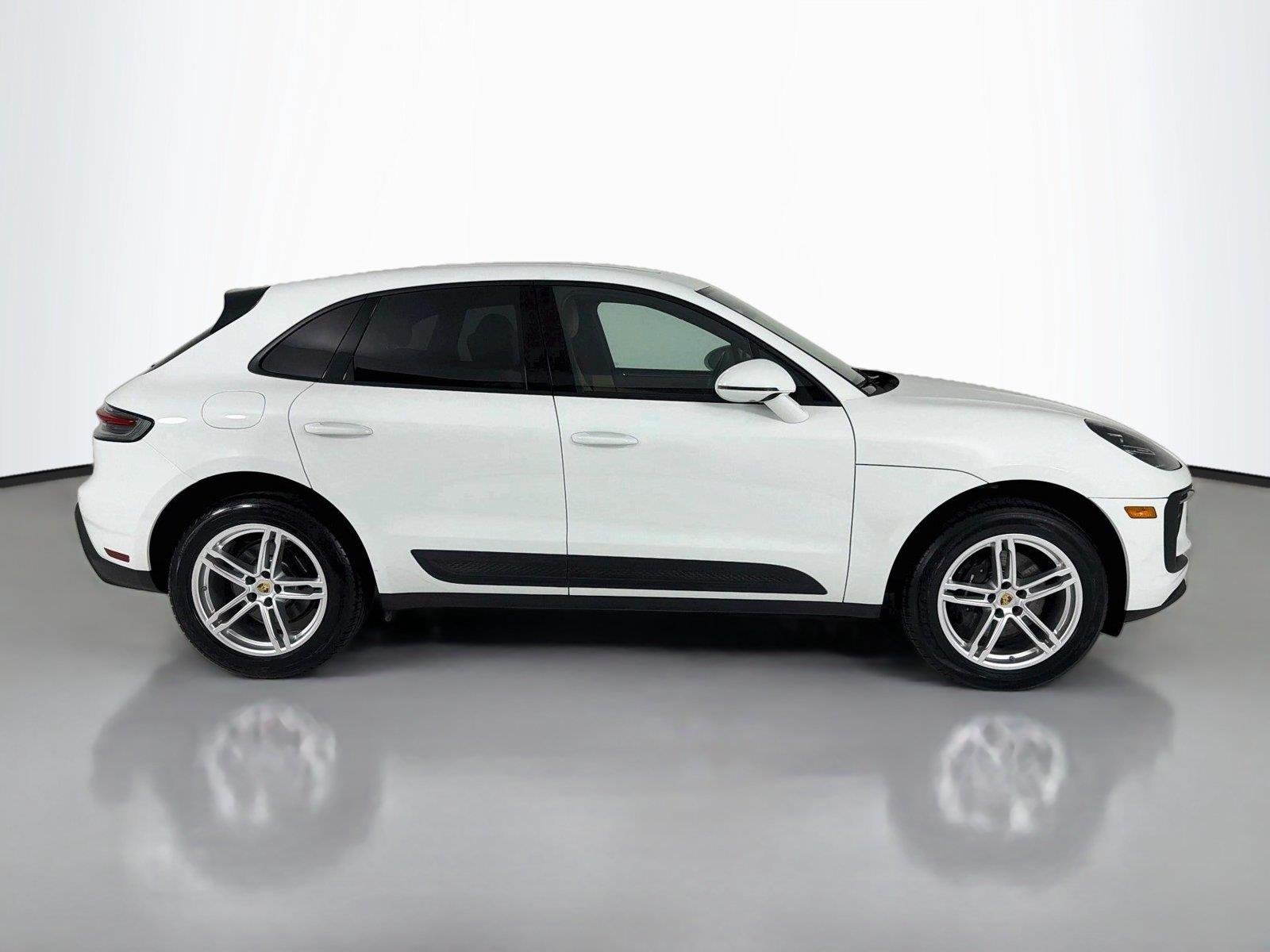Used 2023 White Porsche  image 29