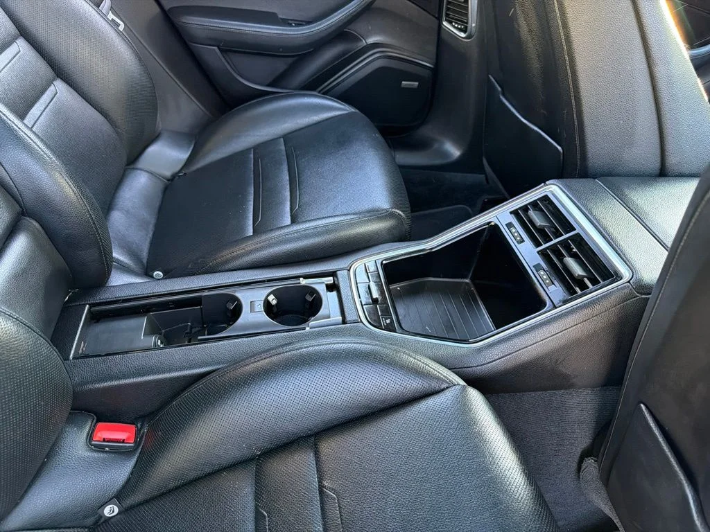 Used 2018 Black Porsche Base image 21