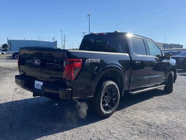 New 2025 Agate Black Metallic Ford XLT image 3