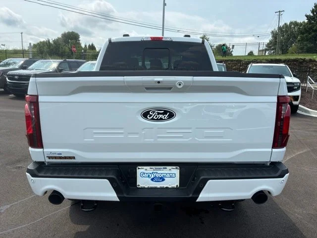 New 2026 Oxford White Ford Tremor® image 7