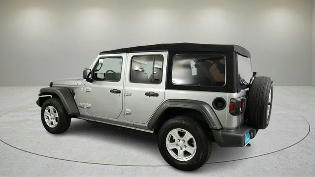 Used 2018 Billet Silver Metallic Jeep Unlimited Sport S image 6