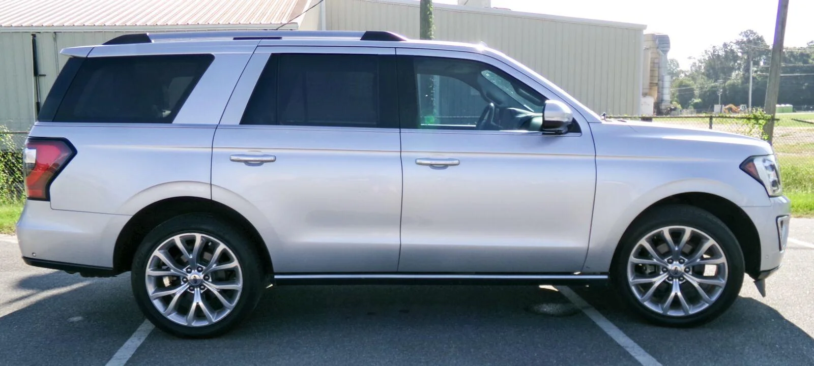 Used 2018 Ingot Silver Ford Limited image 6