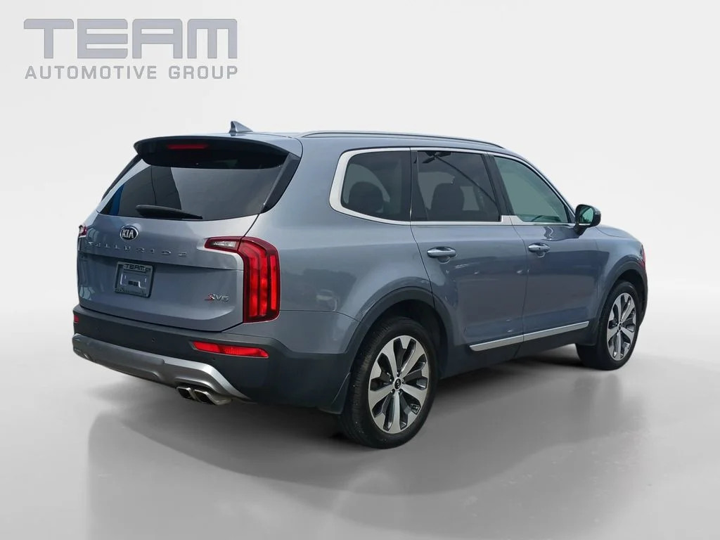 Used 2021 Silver Kia S image 7
