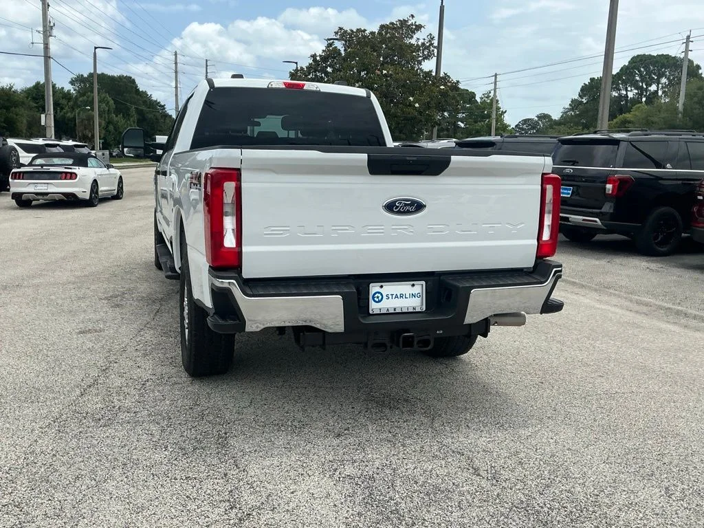 Used 2025 White Ford XLT image 10