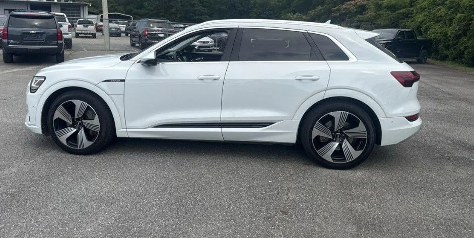 Used 2019 White Audi Prestige image 6
