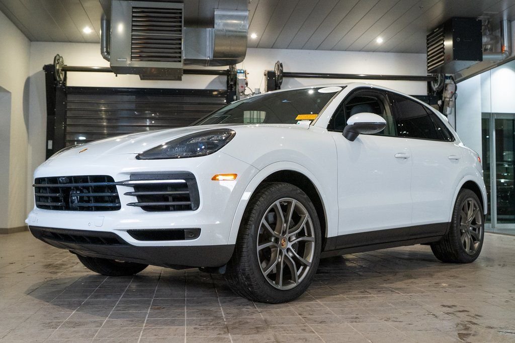 2023 Porsche Cayenne Base