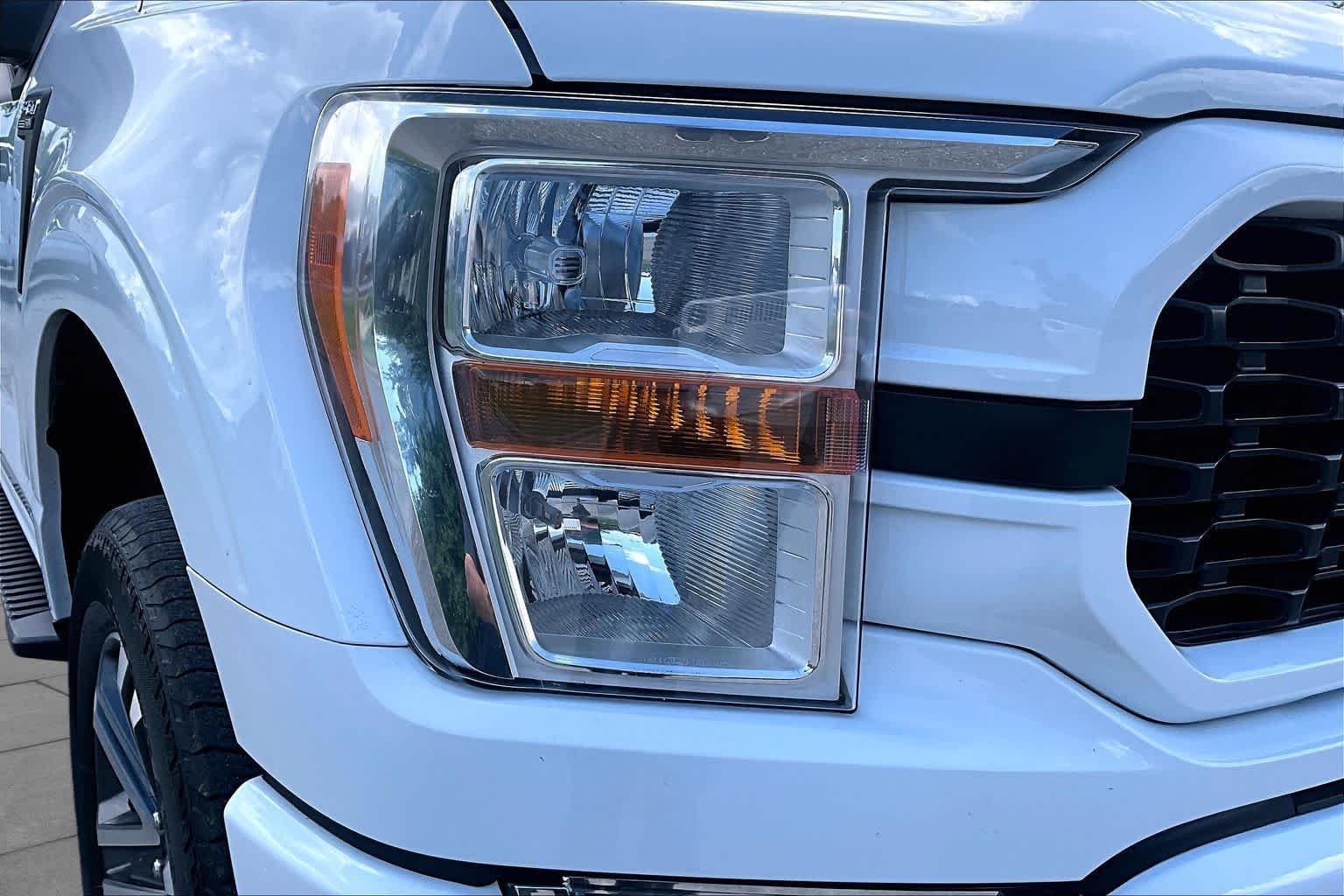 Used 2022 Oxford White Ford XL image 27